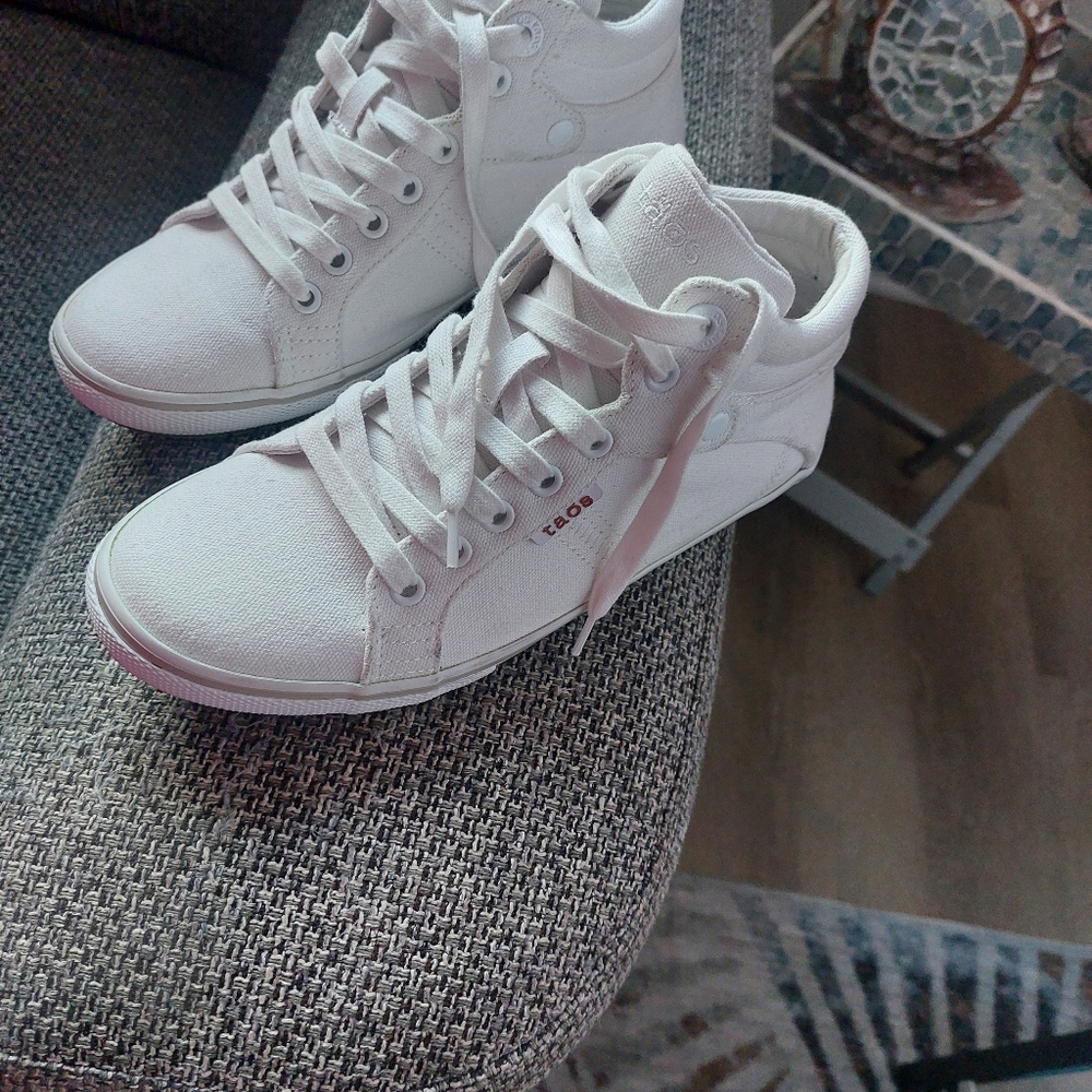 Taos Footwear White Canvas High-Top Sneakers